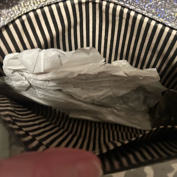 Vintage Sparkling Silver Envelope Clutch with strap, NWOT - Picture 3 of 3